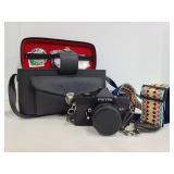 Vintage Petri SLR 35 camera w/ bag/accessories