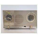 Vintage Zenith radio for repair