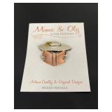New Mima & Oly mixed metal lady book pin