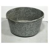 Galvanized steel wash tub