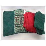 Christmas placemats and fabric napkins
