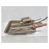 Tray of assorted vintage tools / hand files