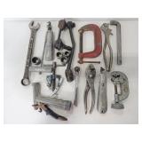 Assorted tool set w/ wire cutters