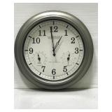 La crosse thermometer, hygrometer & wall clock