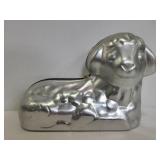 Wilton sheep baking mold