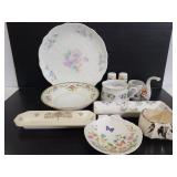 Assorted china pieces