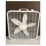 Lasko white box fan