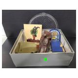 Small box lot of assorted items