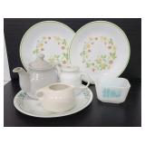 3 Corelle plates, 1 pyrex dish, & 3 other dishes