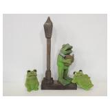 Carved wood frog figure w/ 2 small frogs