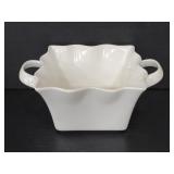 White 10 Strawberry Street baking dish