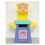 Little Tikes cupcake kitchen