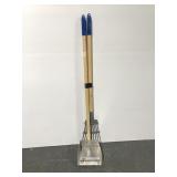 Pet cleanup metal tray and rake set