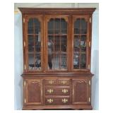 Lighted vintage 2 piece buffet hutch