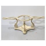 Vintage ornate coffee table base, no top