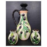 Vintage Gift Co. Bottle and shaker set