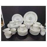 Service for 8 Bouquet Diamond China dishes