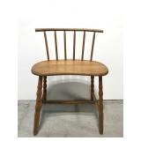 Primitive small Maple wood vanity bench chair