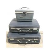 Vintage blue hardshell luggage set
