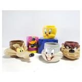 Five vintage Looney tunes mugs