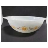 Large Pyrex mixing bowl