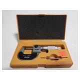 Mirutoyo measurement instrument w/ case