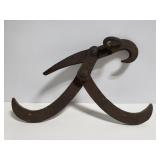 Rusty metal hook piece