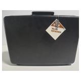 Samsonite aregent attache case with keys