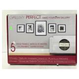 Gallery frame set