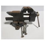 Bench clamp with screws