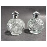 Small glass salt/pepper shakers