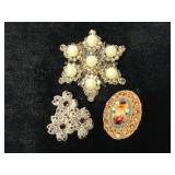 Jeweled brooch trio