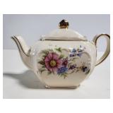 Small Sadler english teapot