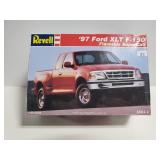 Revell 1997 Ford XLT F-150 model truck