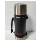 Thermos 1.03 quart beverage container