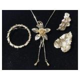 Nature themed brooch and necklace collection