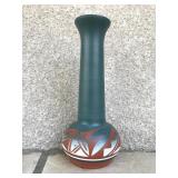 Hozoni Native American pottery vase