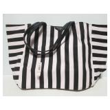 Ne Victoria Secret tote with tag