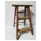 Folding wooden stepstool/ladder, 22 inch