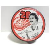 Detroit RedWings Mickey Redmond #20 puck