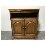 Rolling wood cabinet w/ rotating top