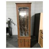 Gun cabinet w/ duck design glass door with keys