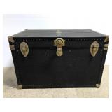 Large travel storage trunk w/ key