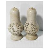 Stoneware salt & pepper set