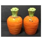 Ceramic carrot top salt & pepper shakers