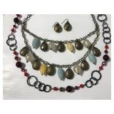 Vintage beaded necklace pair w/ earrings