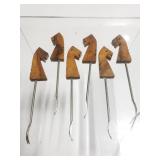 Wood horse head hors d