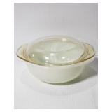Pyrex bowl with lid