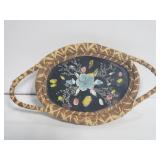 Pine needle and shell art tray