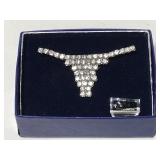 Jeweled brooch